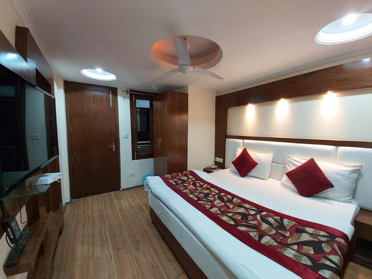 Hotel Goroomgo Moon Nainital